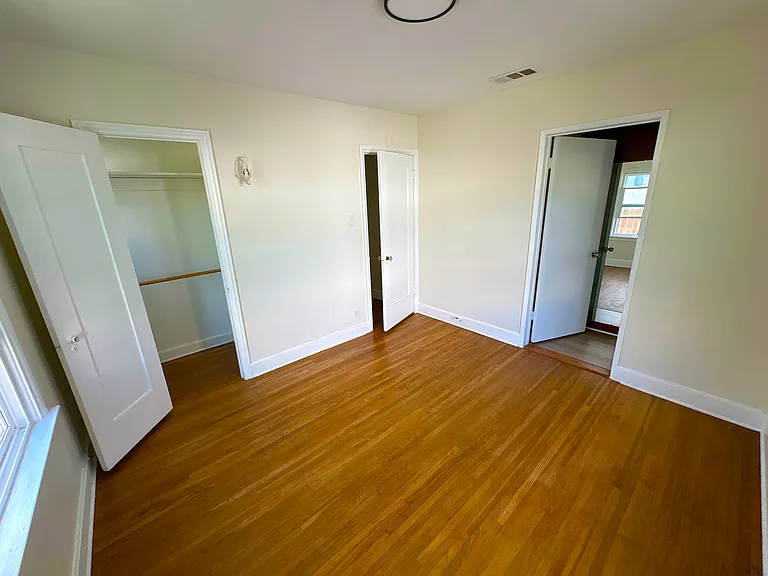 3022 Farmdale Ave — Photo 24