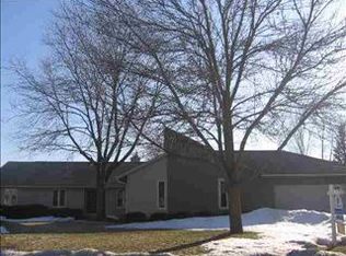 5895 Green Clover Ln, Fitchburg, WI 53711