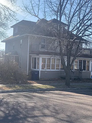 216 W Kemp Ave #2 Photo 1