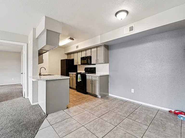 Crosby at Westchase Apartments — Photo 35
