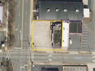 25 4th St SW, Hickory, NC 28602