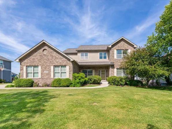 21042 S Lakewoods Ln, Shorewood, IL 60404