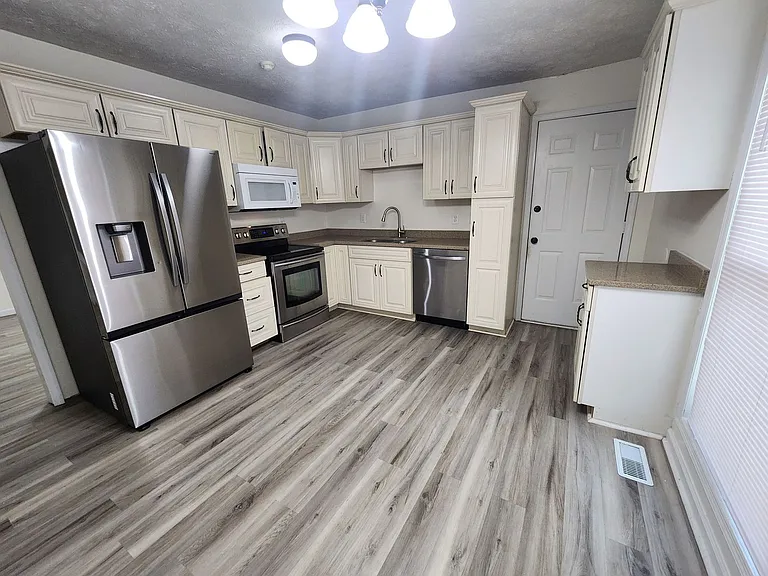 5521 Deep Hollow Ct — Photo 6