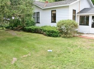 413 Smith Rd, Midland, MI 48640