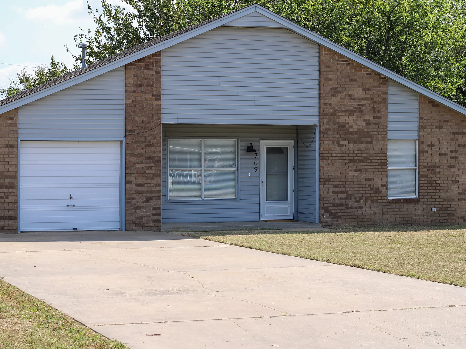 3 bed, 1146 sqft, $1,500 — Photo 2