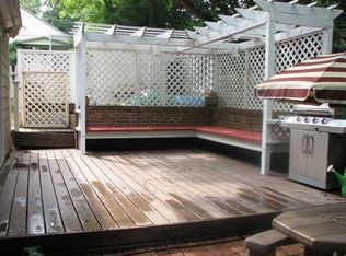 106 E 1st St, Newburgh, IN 47630