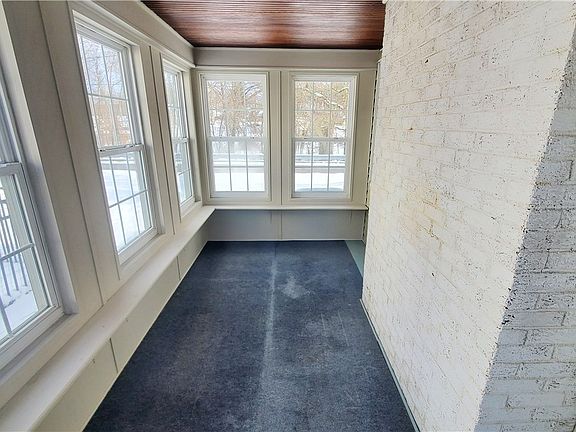 5th image of 509 Greenwood Dr