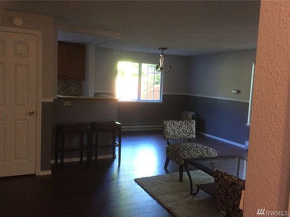 3rd image of 9515 57th Dr NE
