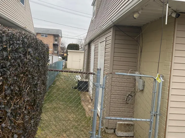 879 N Jasper St, Allentown, PA 18109