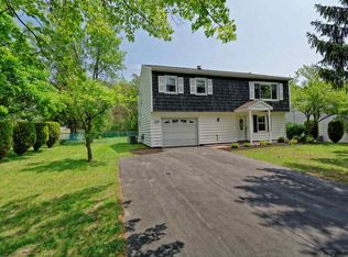 3 E Rosemary Dr, Albany, NY 12211