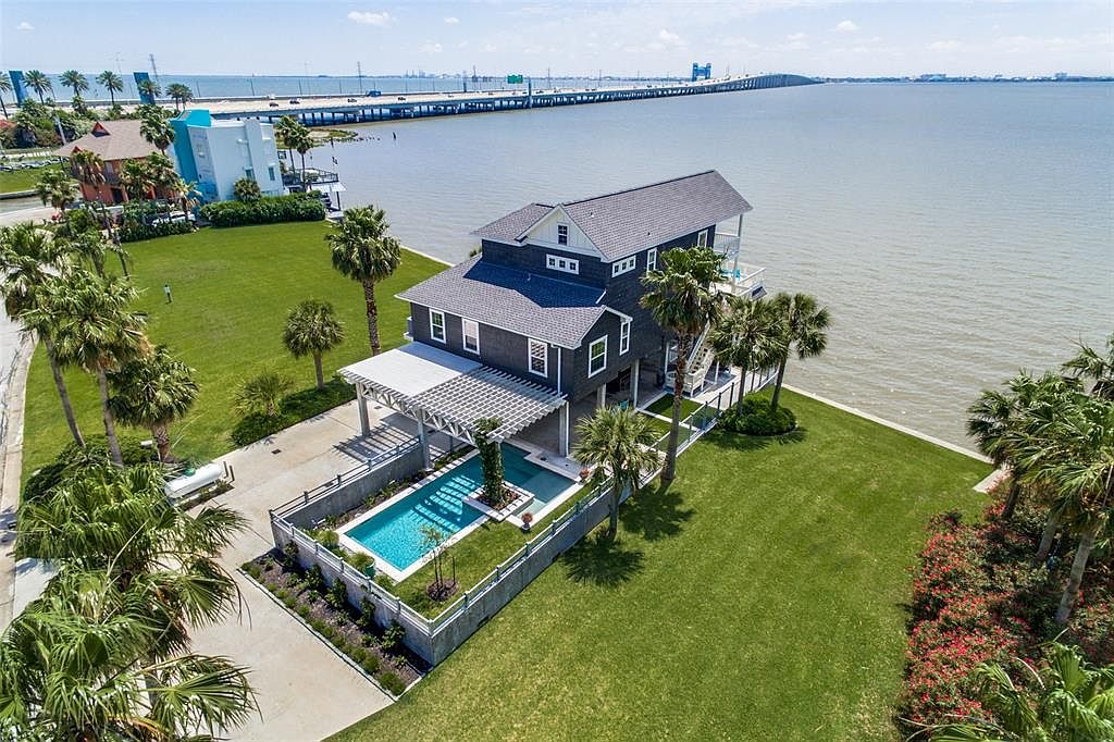 12 Tiki Cir, Tiki Island, TX 77554 Zillow
