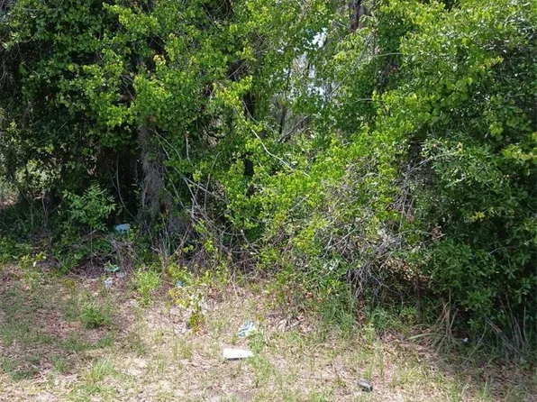 215 & 217 Country Walk, Inverness, FL 34453