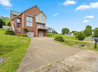 33454 Spring Hill Dr, Glade Spring, VA 24340