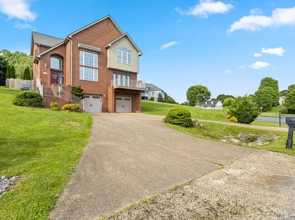 33454 Spring Hill Dr, Glade Spring, VA 24340