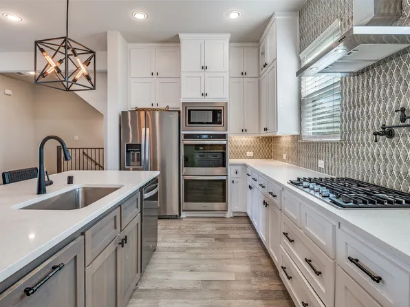 1434 Elevado Dr, Dallas, TX 75212