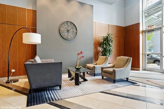 Lobby with 24/7 door staff and package receiving