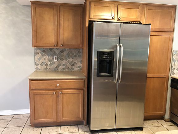 3rd image of 5748 Drake Hollow Dr W