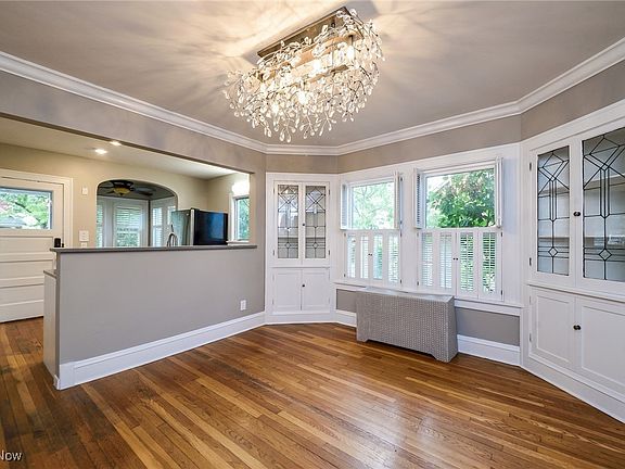 4th image of 15731 Lake Ave