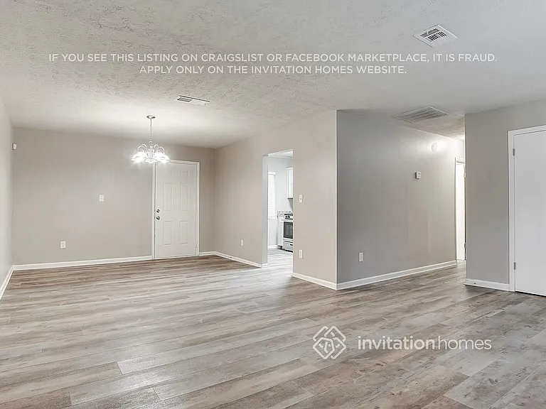 1728 W Austin Rd — Photo 5