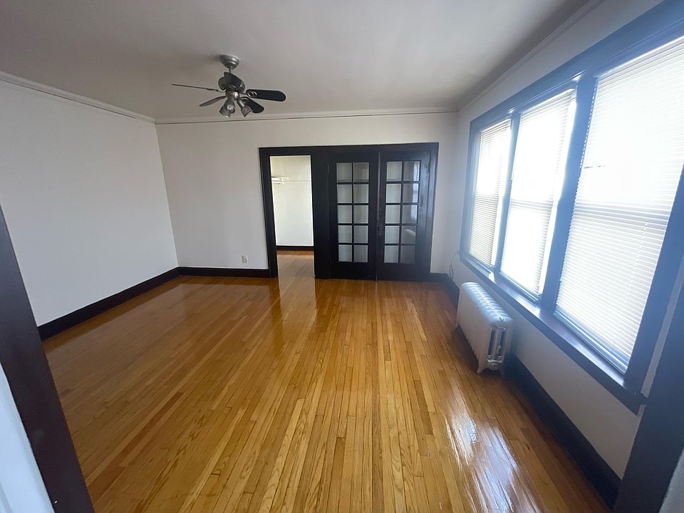 2nd image of 7908 S Prairie Ave #212