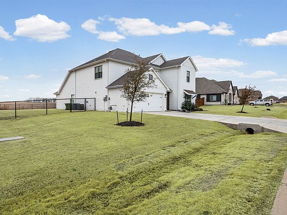 2nd image of 9437 Wildcat Rdg