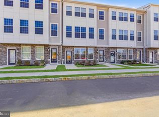 116 Leona Stewart Ln, Pennington, NJ 08534