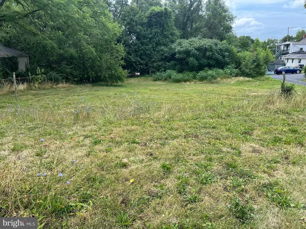 23 & 24 Helen St, Enola, PA 17025