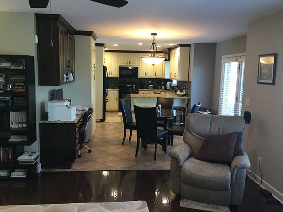 Kitchen / Nook / office desk