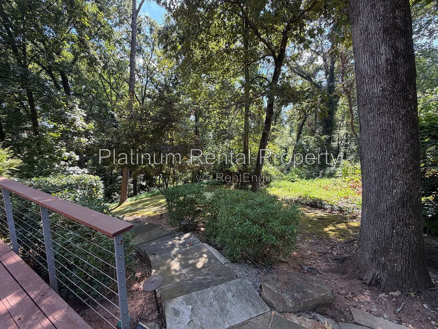4 bed, 3.0 bath, 3300 sqft, $5,999 — Photo 4