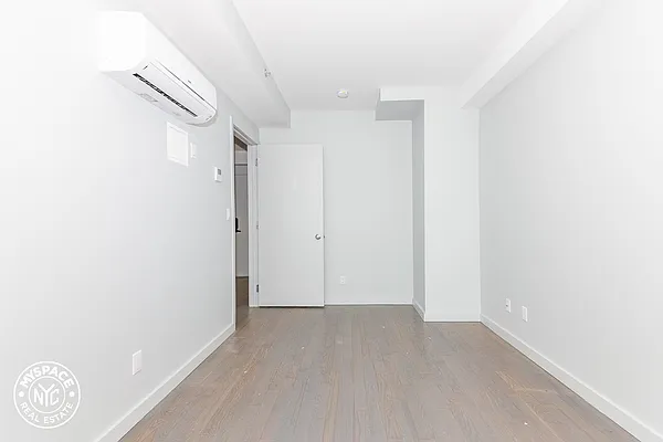 Rented by MySpaceNYC | media 58