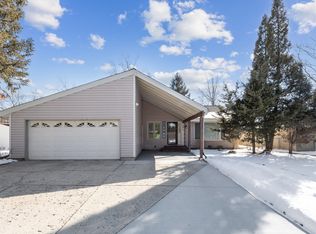 505 Buckeye Ln, Bolingbrook, IL 60440