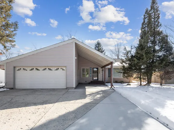 505 Buckeye Ln, Bolingbrook, IL 60440