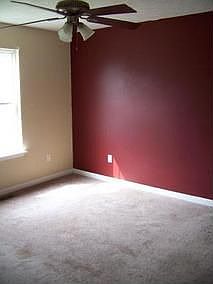 2nd image of 112 1/2 Elm St