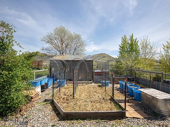 30th image of this home