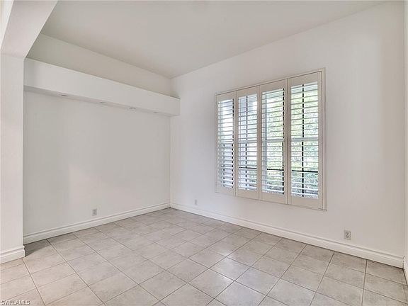 4th image of 3441 Shady BEND