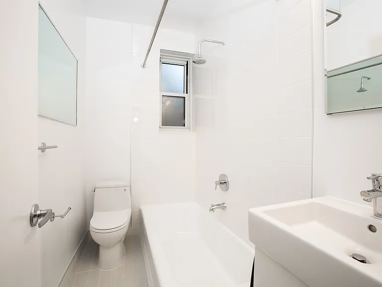 364 W 18th St #2M — Photo 8