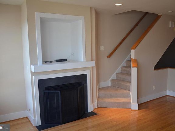 4th image of 708 N Henry St