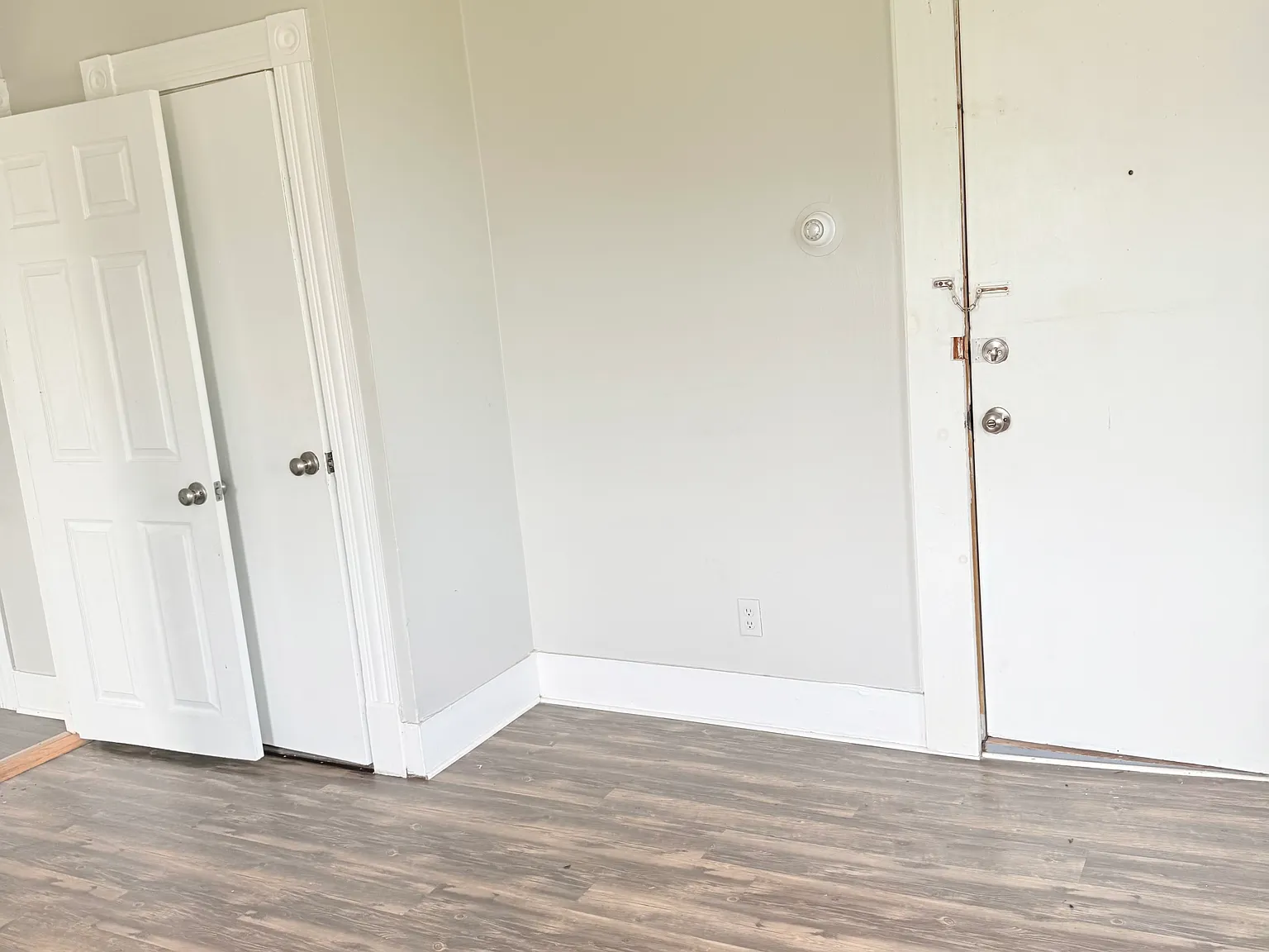2 bed, 950 sqft, $1,400 — Photo 4