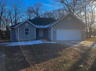 863 Fellowship Rd, Marshfield, MO 65706