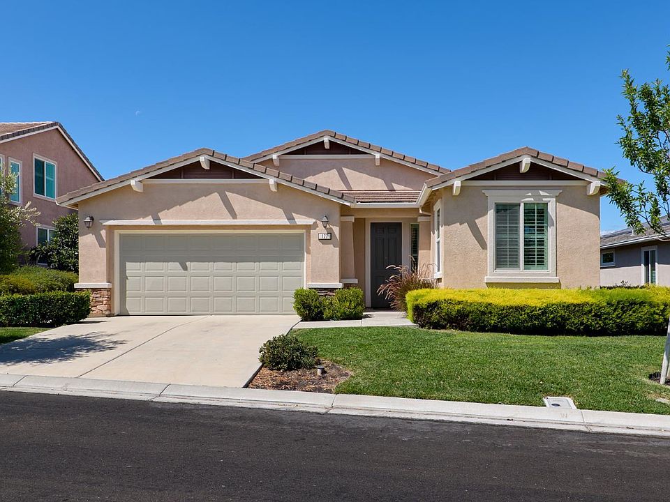1st image of 177 River Oaks Drive