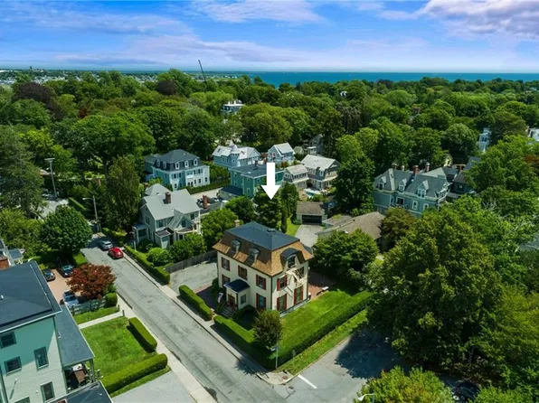 19 Catherine St, Newport, RI 02840