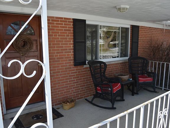 2nd image of 4821 Valley Brook Dr