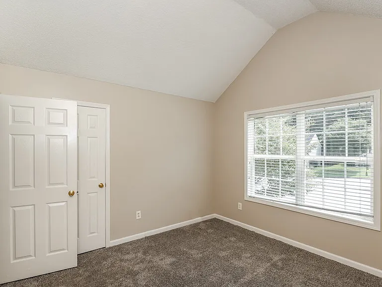 2150 Ivy Ln — Photo 15