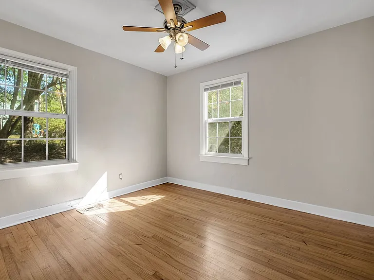 810 N Duval St #A — Photo 16