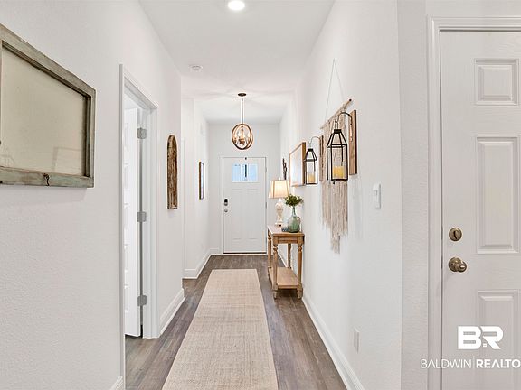 5th image of 13248 Shoshoney Cir