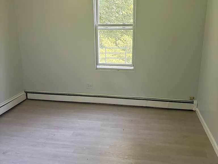 80 Brewster St #2 — Photo 9