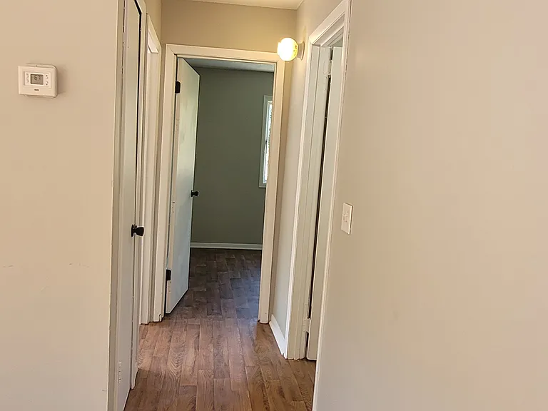 306 Larson Ct #7 — Photo 6