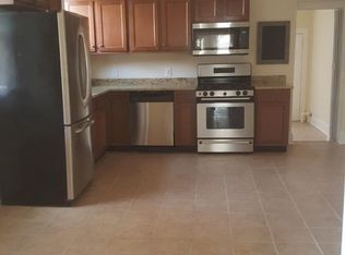 3827 Falls Rd, Baltimore, MD 21211