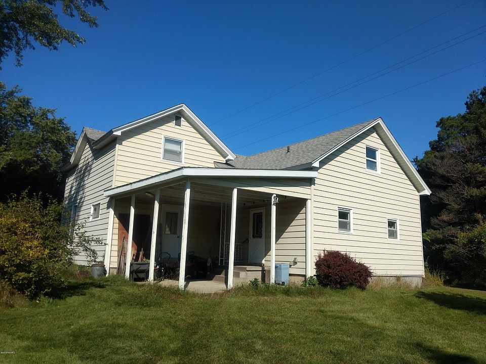 1st image of 905 S Sherman St