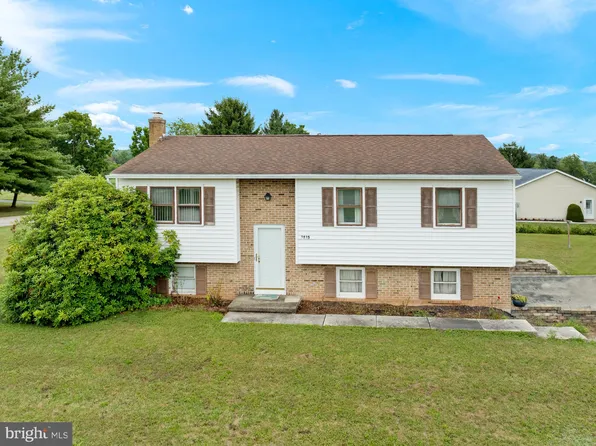 3215 Chambersburg Rd, Biglerville, PA 17307